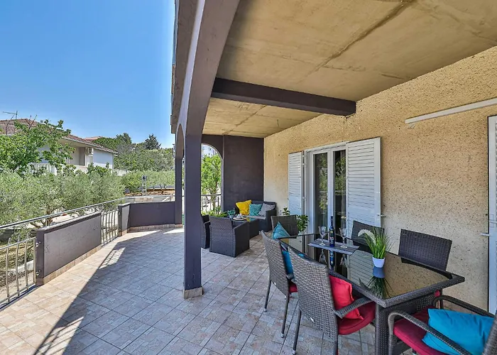 Apartament Gorgeous In Okrug Gornji Trogir