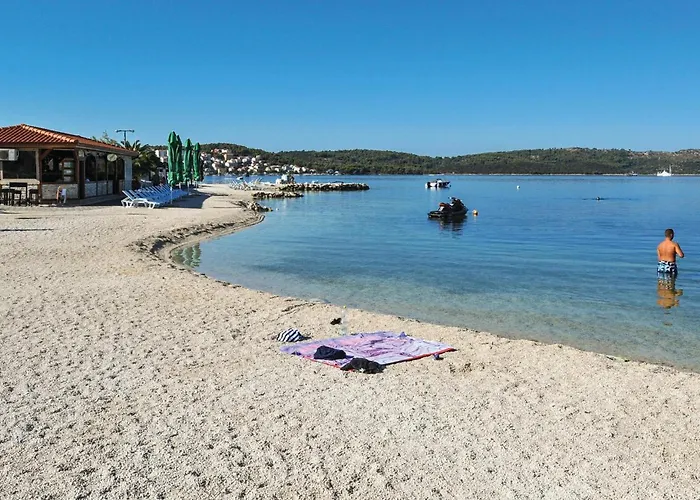 Gorgeous In Okrug Gornji Trogir